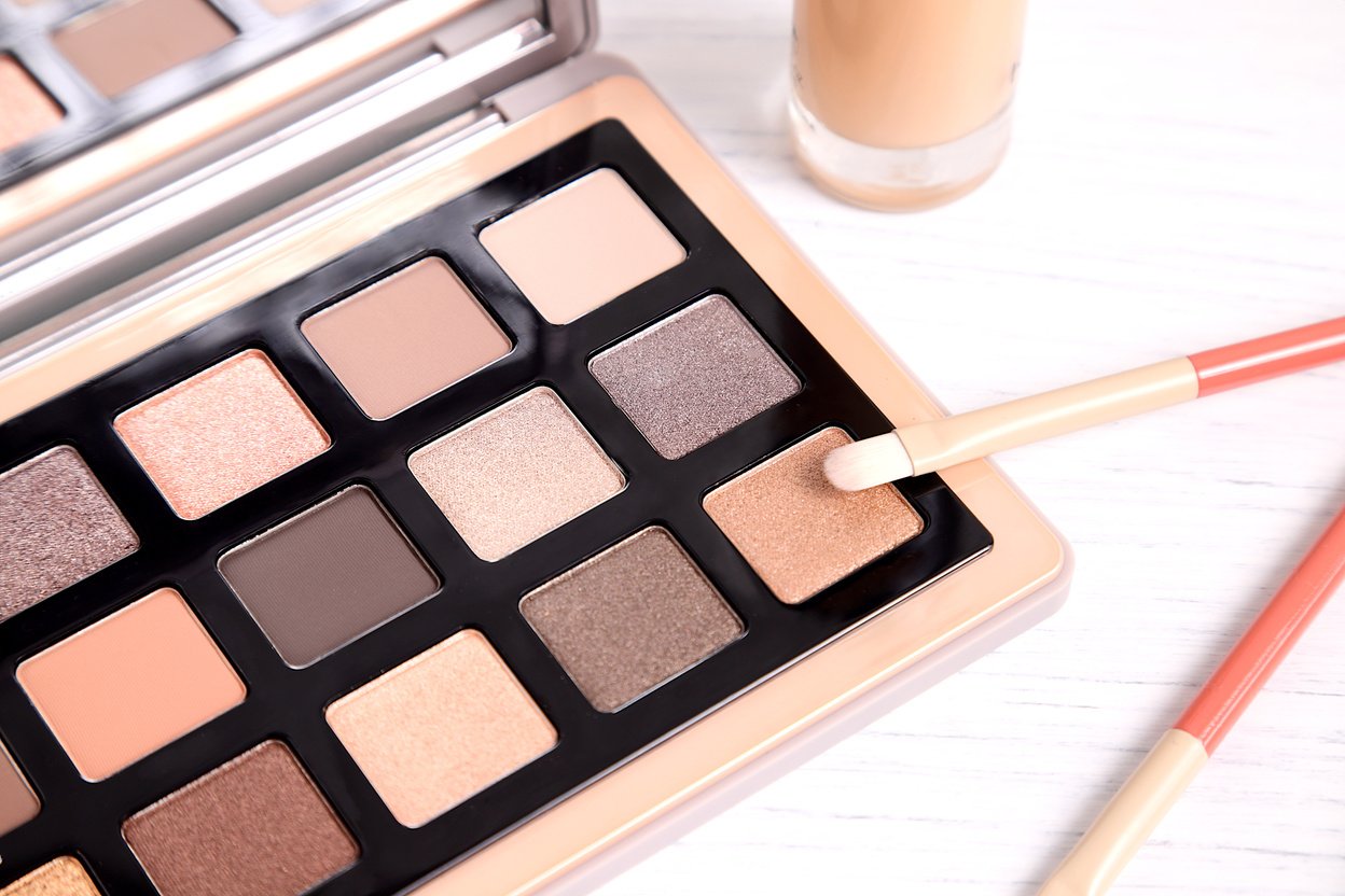 Eye shadows makeup palette, facial cosmetics lifestyle